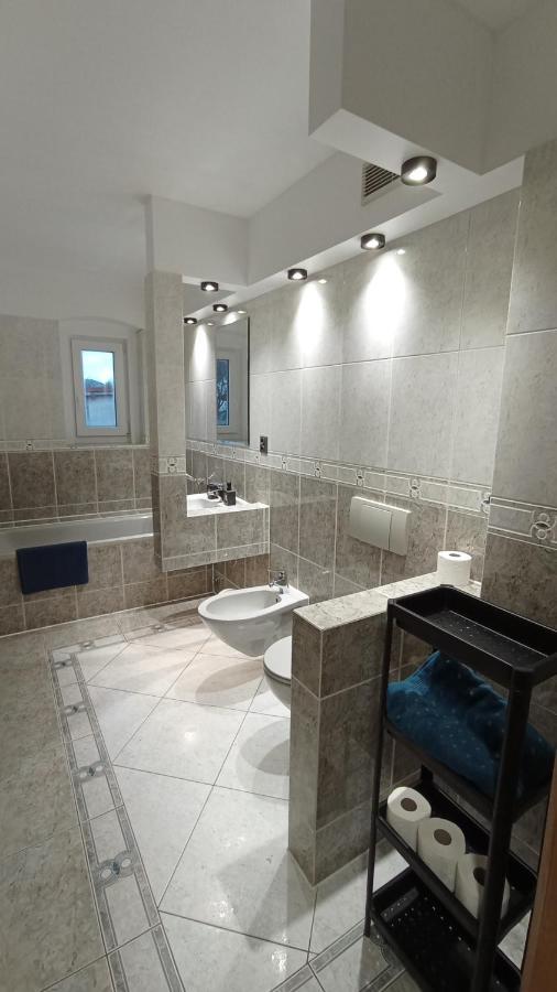 Apartament 27A Jelenia Gora Luaran gambar